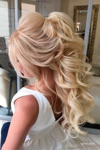 Beautiful wedding hairstyle 