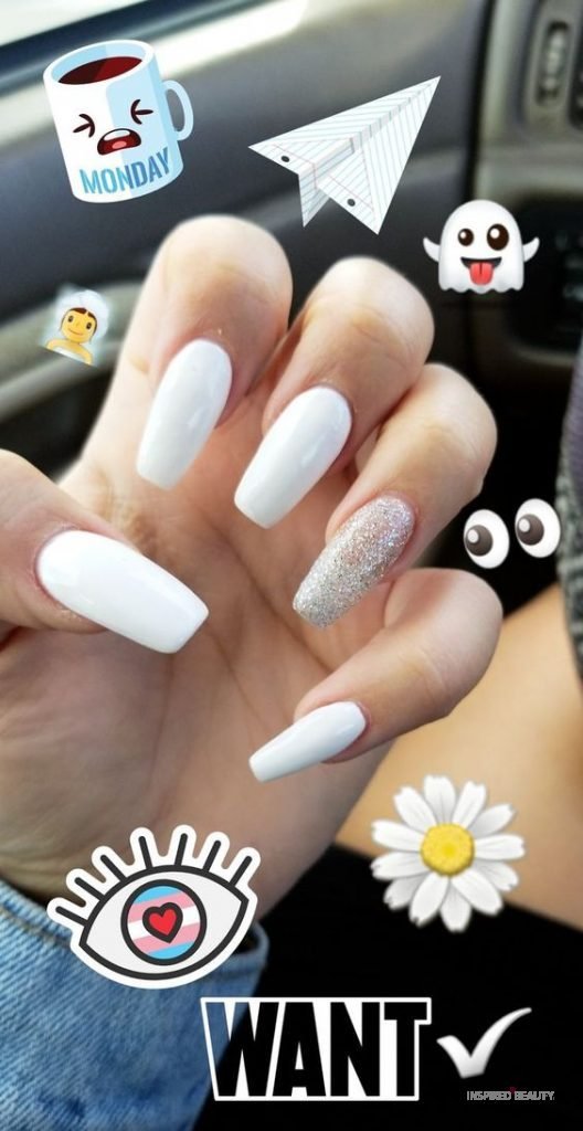 Simple white nail art