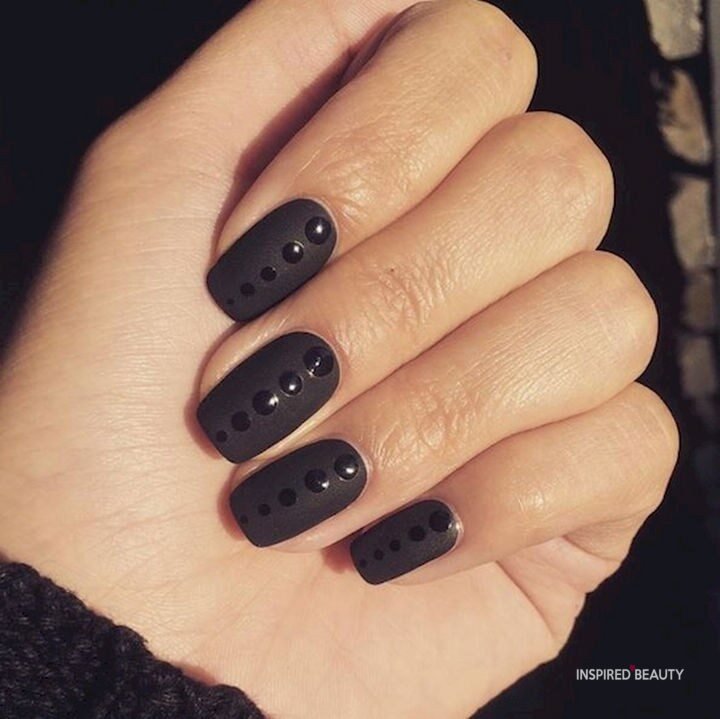 black short acrylic nails idea