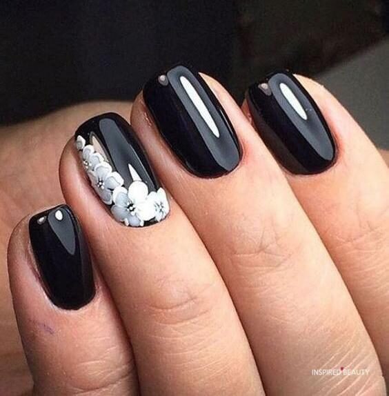 white floral pattern black manicure