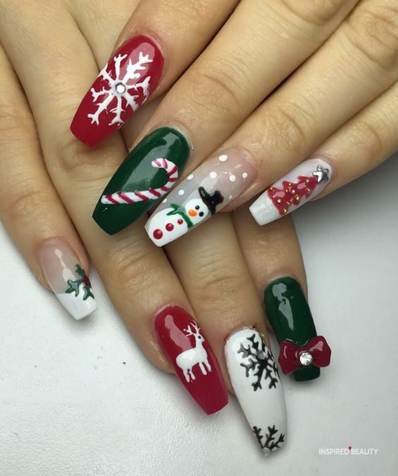 30+ Easy Christmas Gel Nails With Festive Look Inspired Beauty