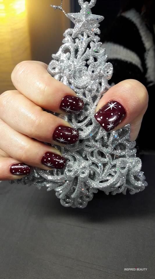 30+ Easy Christmas Gel Nails Festive Holiday Design 2023