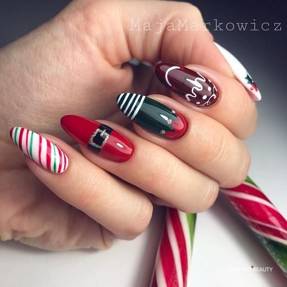 Christmas gel nails