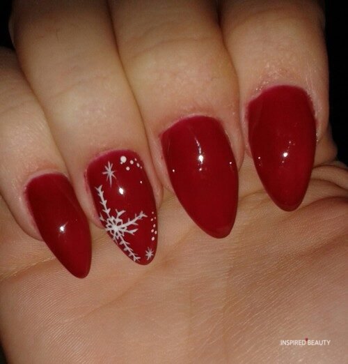 Red nails for the holiday 