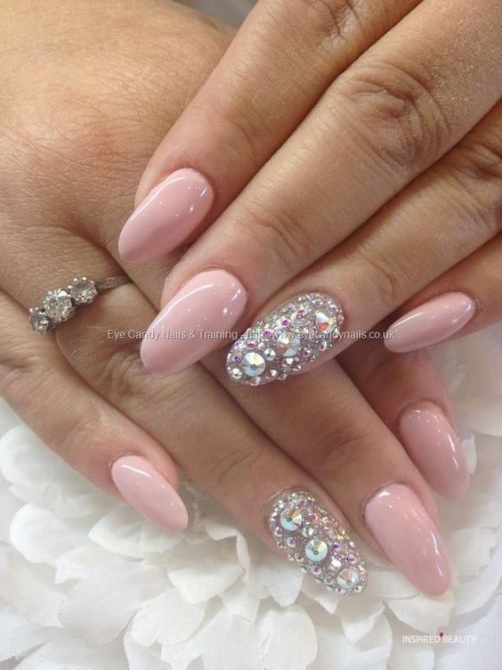 Almond Shaped Nails
