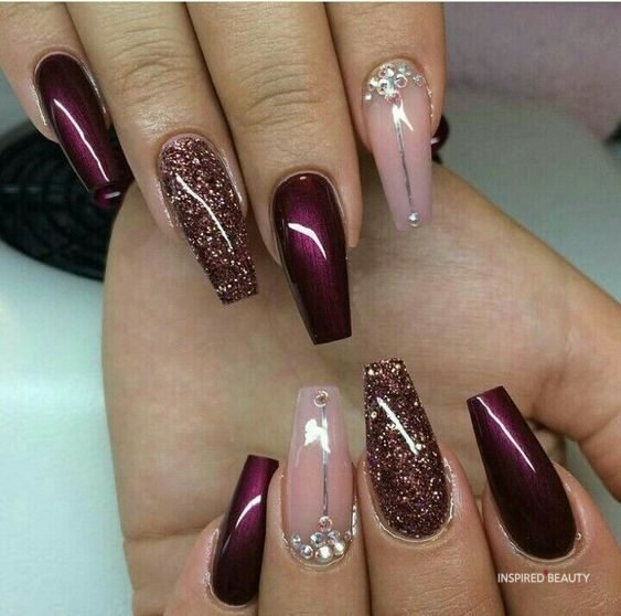 burgundy glitter nail art