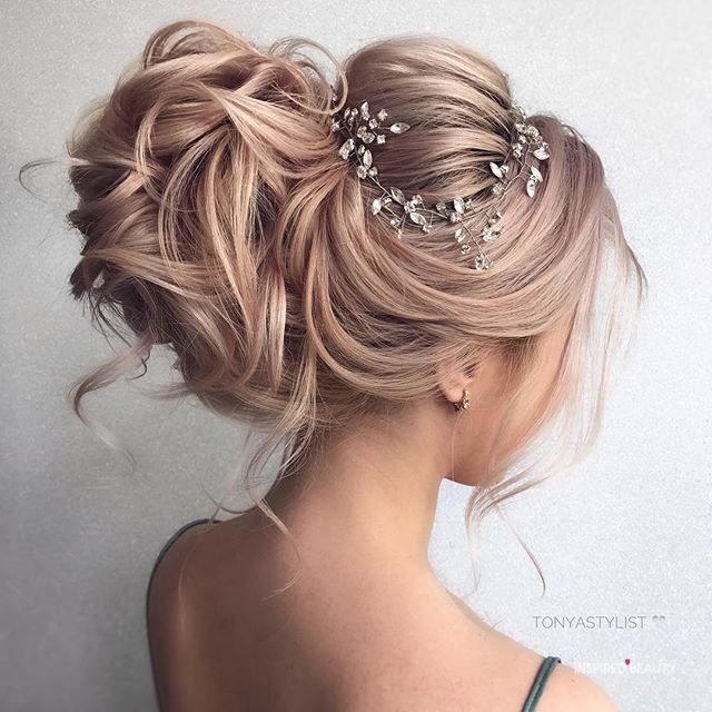 bridal hairstyle for 2019