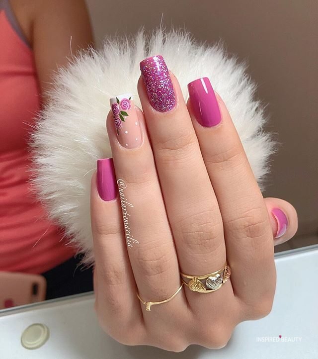 Acrylic nails for spring 