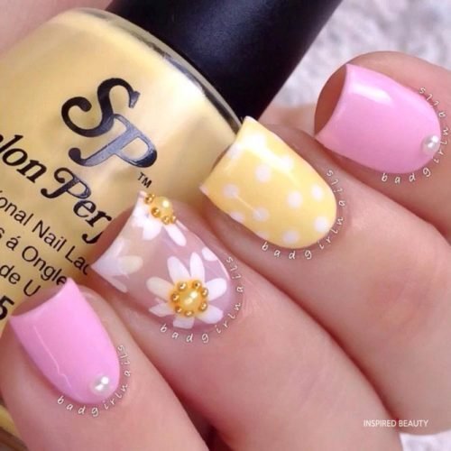 Embracing Easter with a Spring Twist manicure