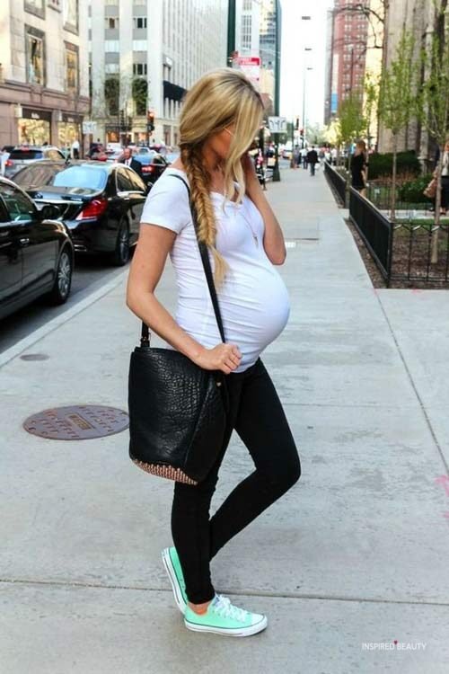 Spring Outfit For Pregnant Woman