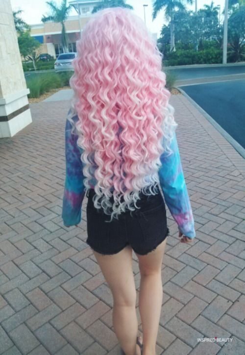 cute pink hairstyle with curls 