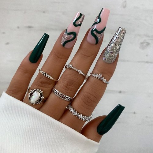 Christmas green swirl nails