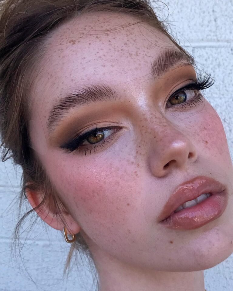 16 Pretty Spring Makeup Looks 2024