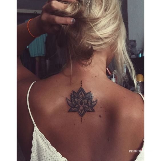 Back Tattoos For Women That is Eye Catching (35 Photos) - Inspired Beauty