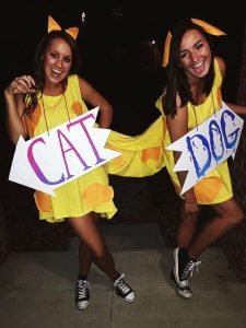 31 Best Friend Duo Halloween Costumes Double Trouble - Inspired Beauty