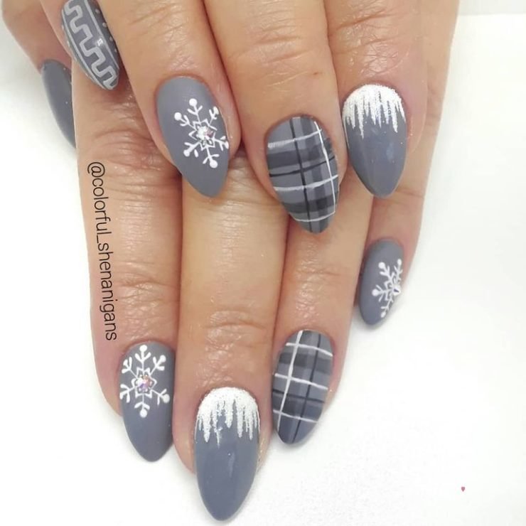 gray winter nails