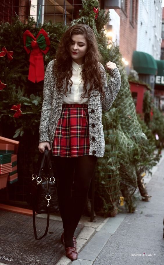 35 Chic Christmas Party Outfit Ideas - Inspired Beauty