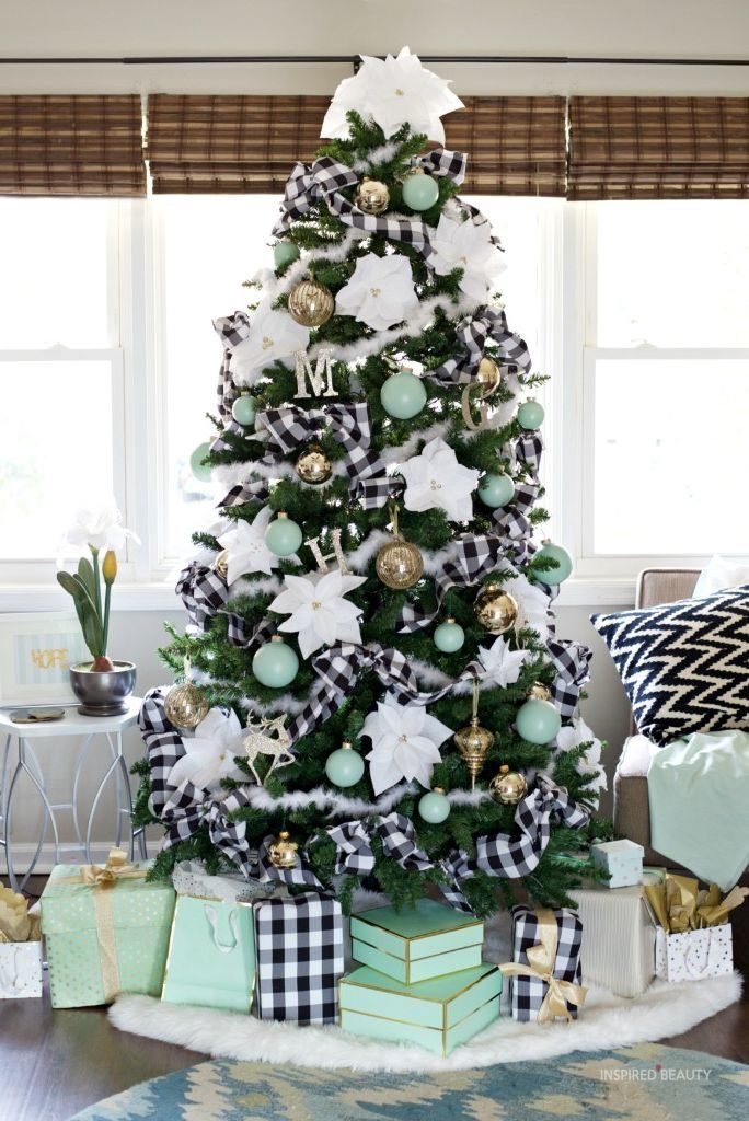 Black and White Plaid Christmas tree ideas