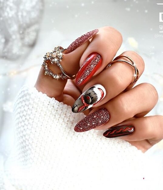 glittery christmas nails