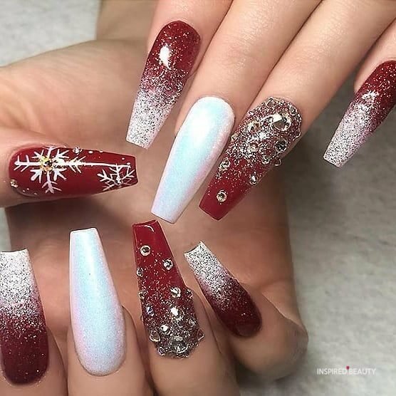 red christmas nails design