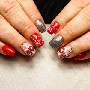 30 Sparkle Christmas nails design - Inspired Beauty