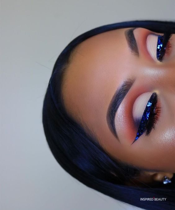 blue glitter makeup looks for eyes