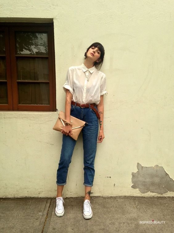 vintage white t shirt and jeans outfit 