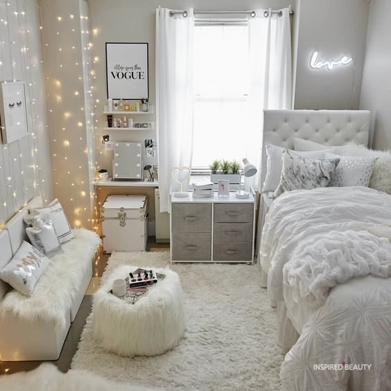 white aesthetic room ideas