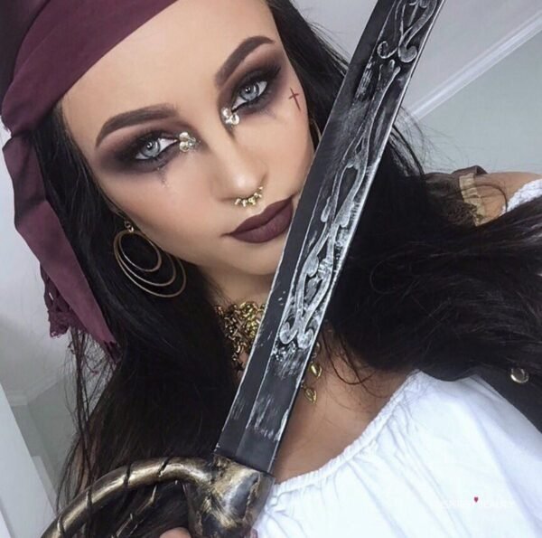 Pirate Makeup Ideas For Halloween Inspired Beauty 8500