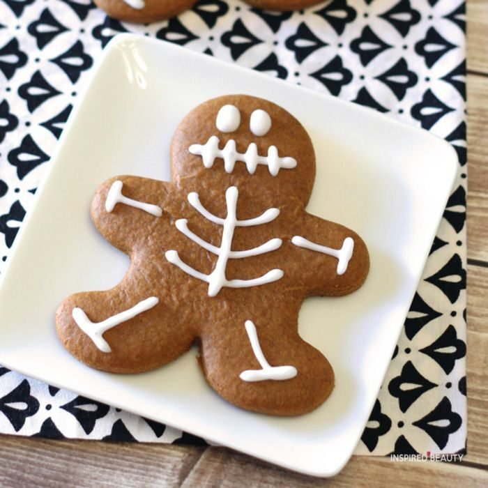 halloween gingerbread cookies