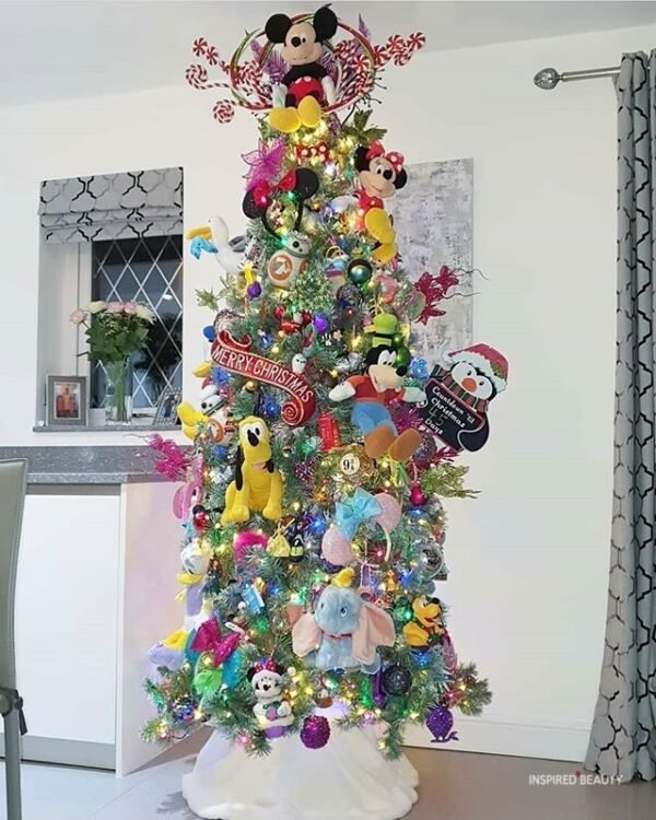 Disney Christmas Tree Decorations Theme Ideas - Inspired Beauty