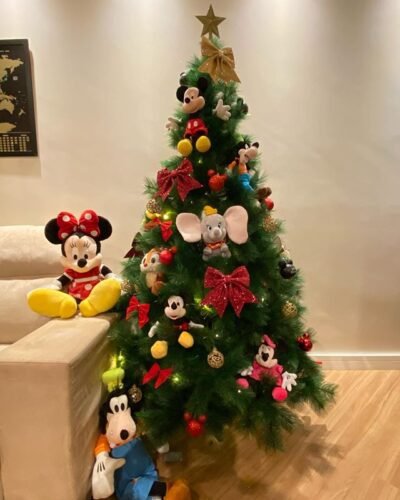 Disney Christmas Tree Decorations Theme Ideas - Inspired Beauty