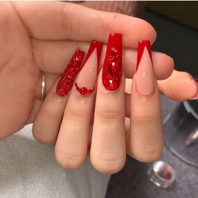 Featured image of post View 20 Acrylic Red Nails Ideas