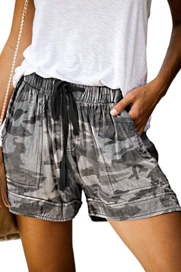 drawstring shorts outfit