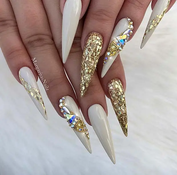 long stiletto nails 