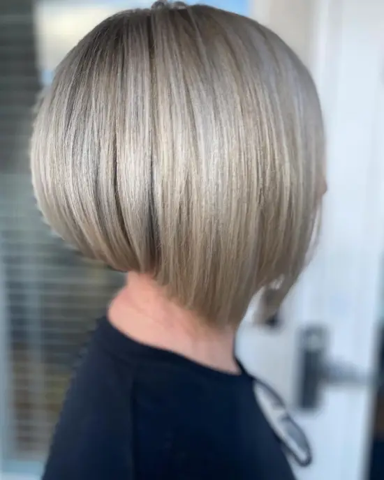 Cute Inverted Bob with Layers