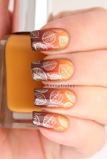 Simple Cute Autumn Nail Idea fall leaf nail designs