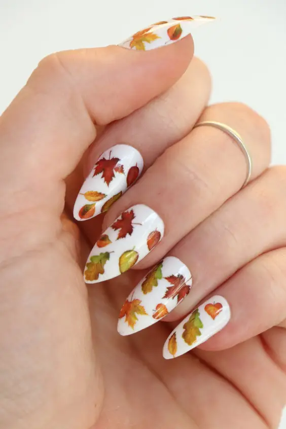 White Fall Nail with gorgeous Leaf design 