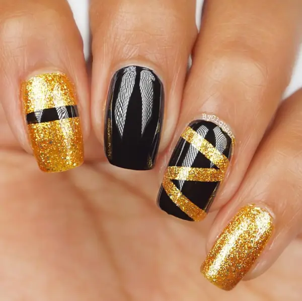 beautiful gold and black short nail