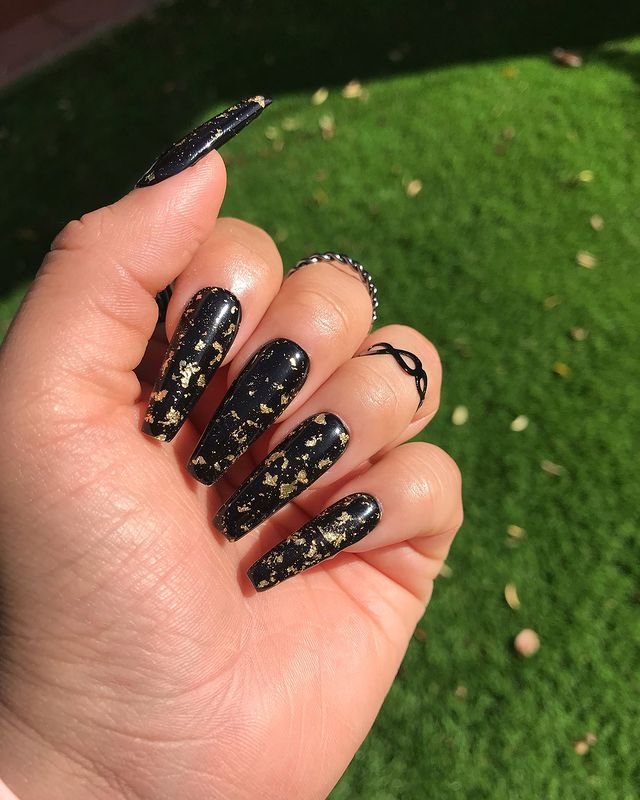 Black and gold long nails