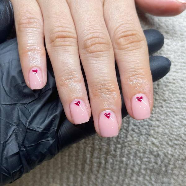 Short Nails with Heart Design Minimal and Cute