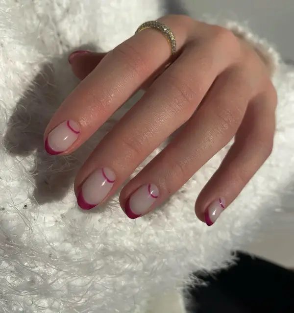 Pink nails with cute minimalist design 