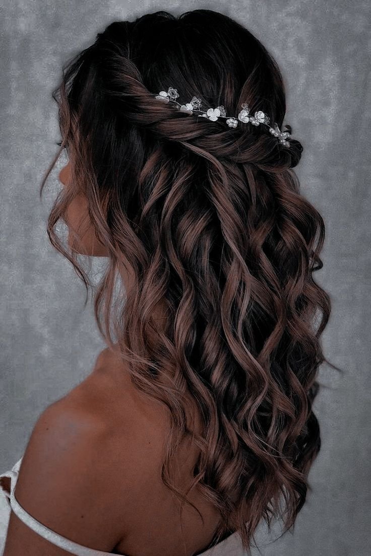 stunning twist hairstyle for prom