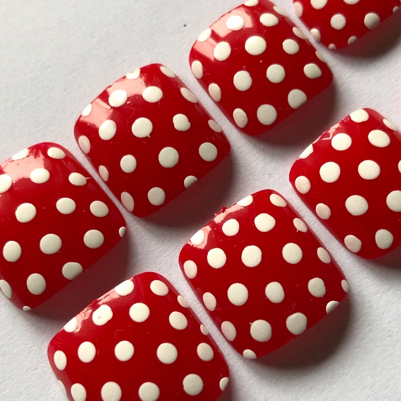 Red and White Polka Dot Press on Toe Nails