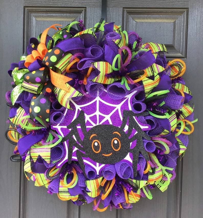 Spider wreath Halloween decorations