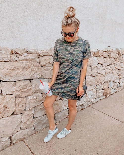 t shirt dress outfit with sneakers
