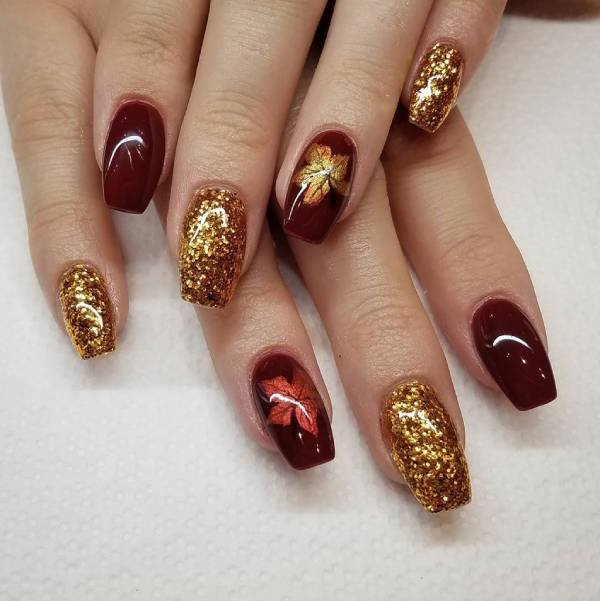 Red and gold short fall and Christmas nails design