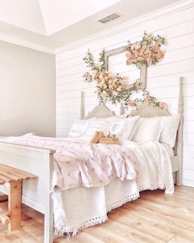 35 Beautiful Bedroom Decor Ideas For Women You Can Recreate - Inspired ...