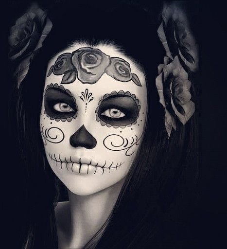Cute Halloween Makeup Ideas skull 