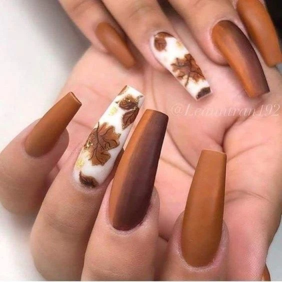 Brown and white coffin fall nails ideas 